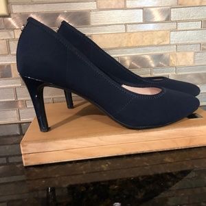 Tyran Navy Blue Heel
